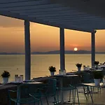 Epic Blue Mykonos ホテル